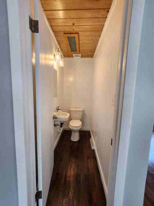 150 Hunter Dr - Photo 4 of 8