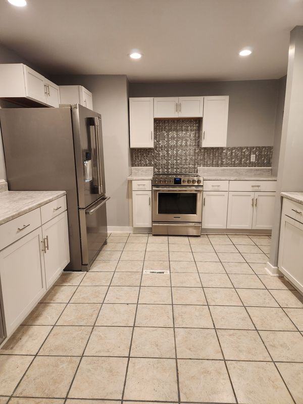 150 Hunter Dr - Photo 6 of 8