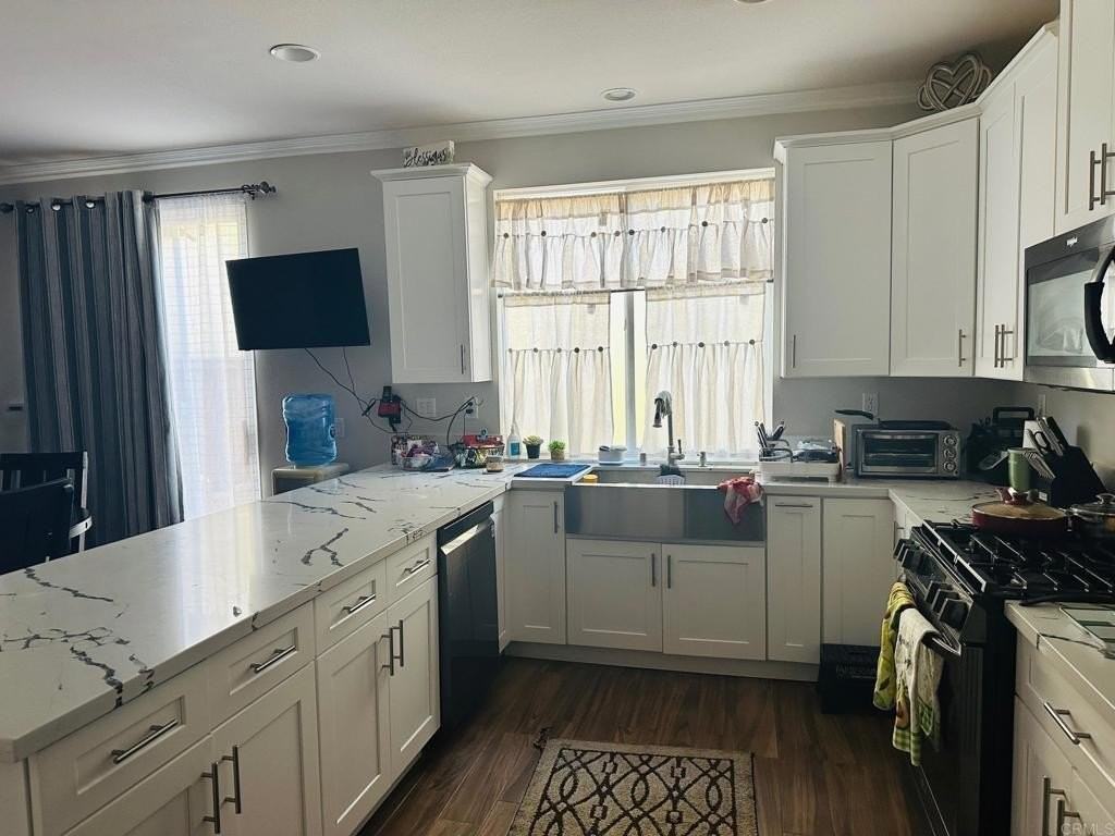 2258 Birds Nest Ln - Photo 5 of 7