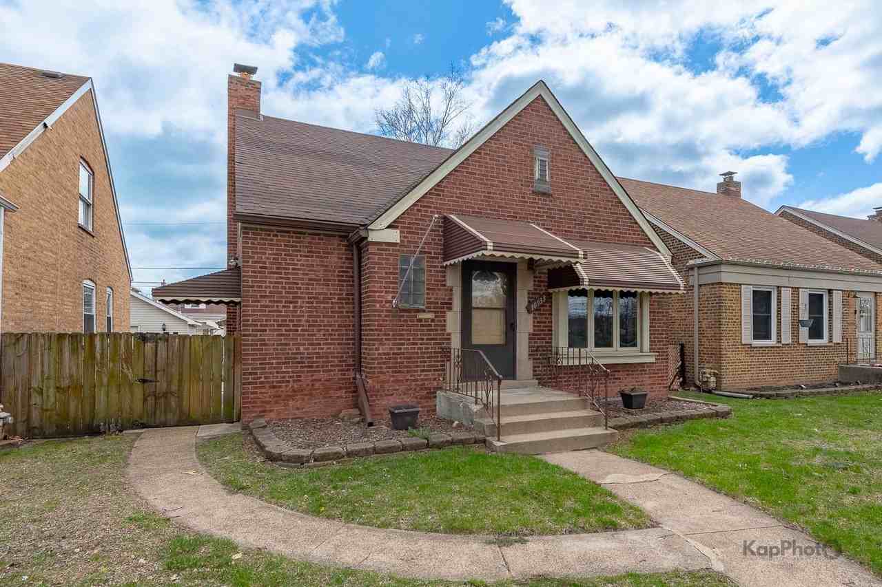 10933 S Avenue H - Photo 2 of 27