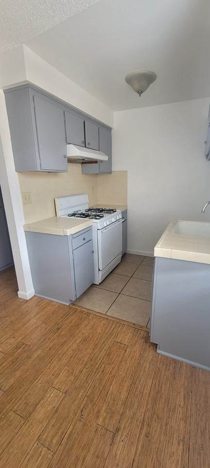 Monoco - Photo 2 of 5