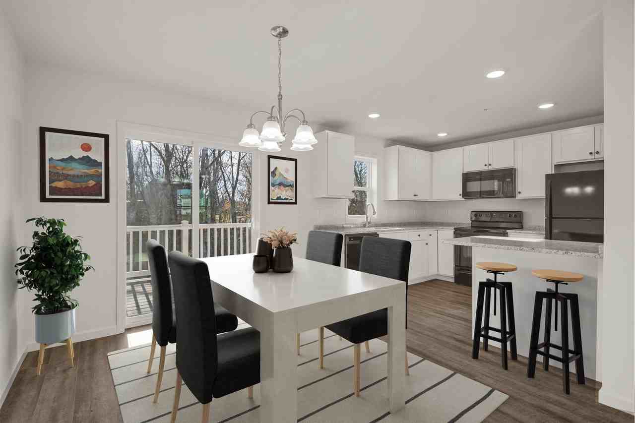 300 Sruthi Dr - Photo 4 of 11