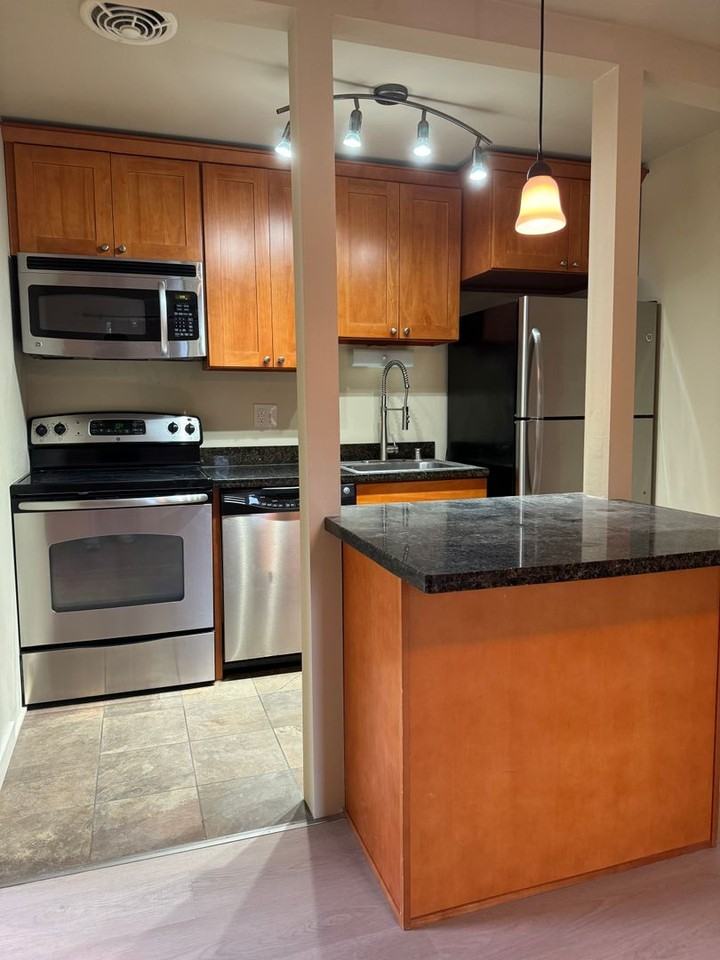 3620 Dayton Ave N - Photo 3 of 9