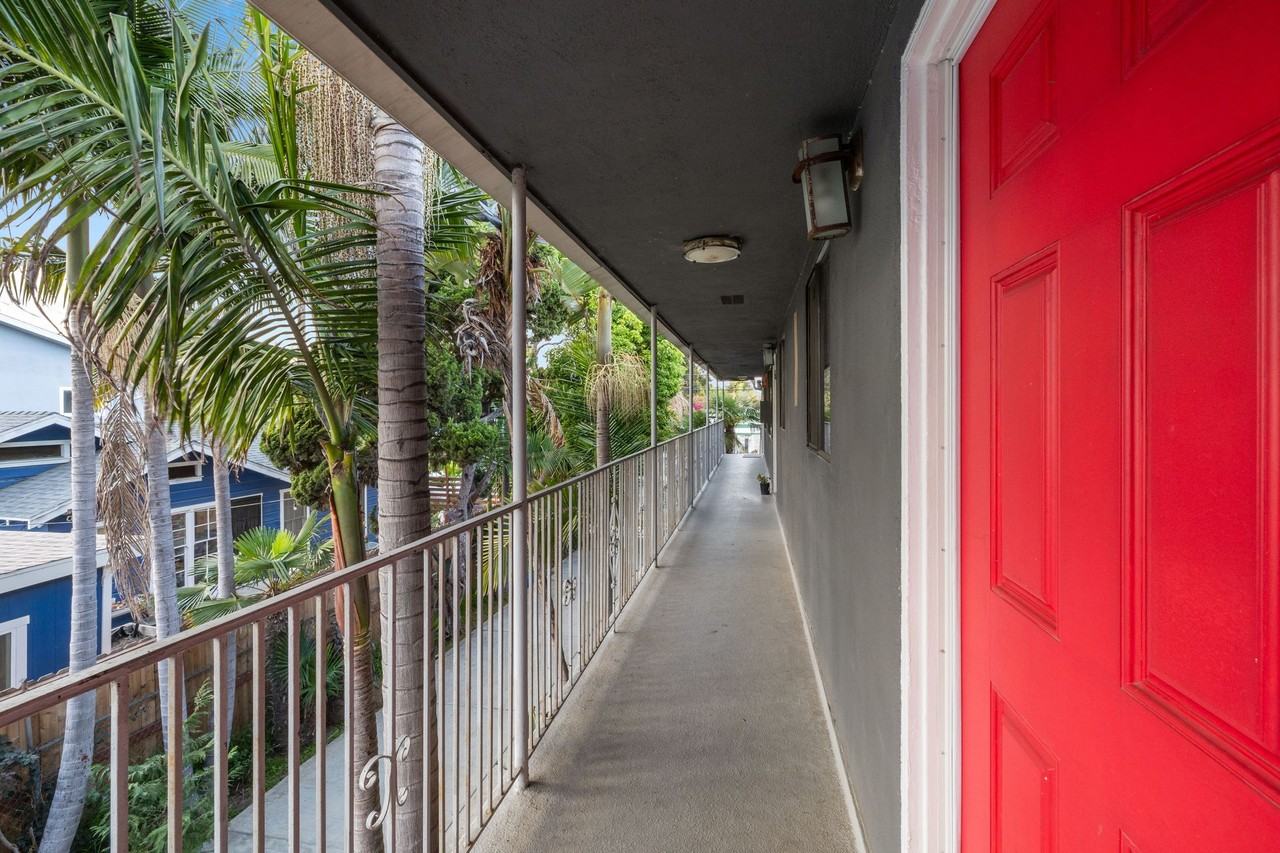 1056 E 6th, Long Beach - Photo 3 of 7