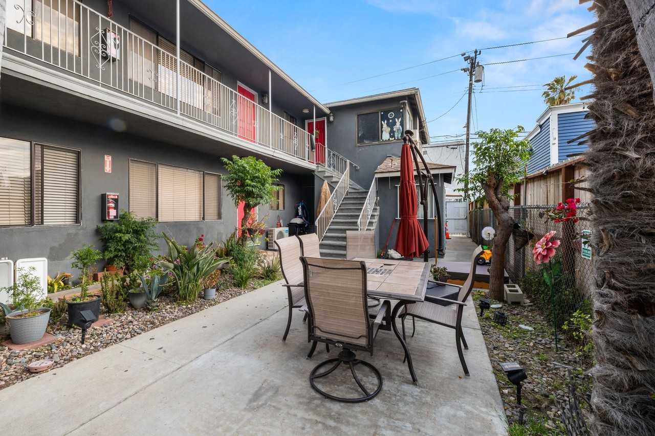 1056 E 6th, Long Beach - Photo 6 of 7