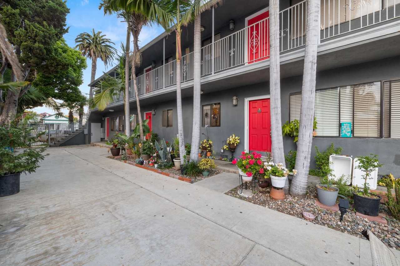 1056 E 6th, Long Beach - Photo 7 of 7