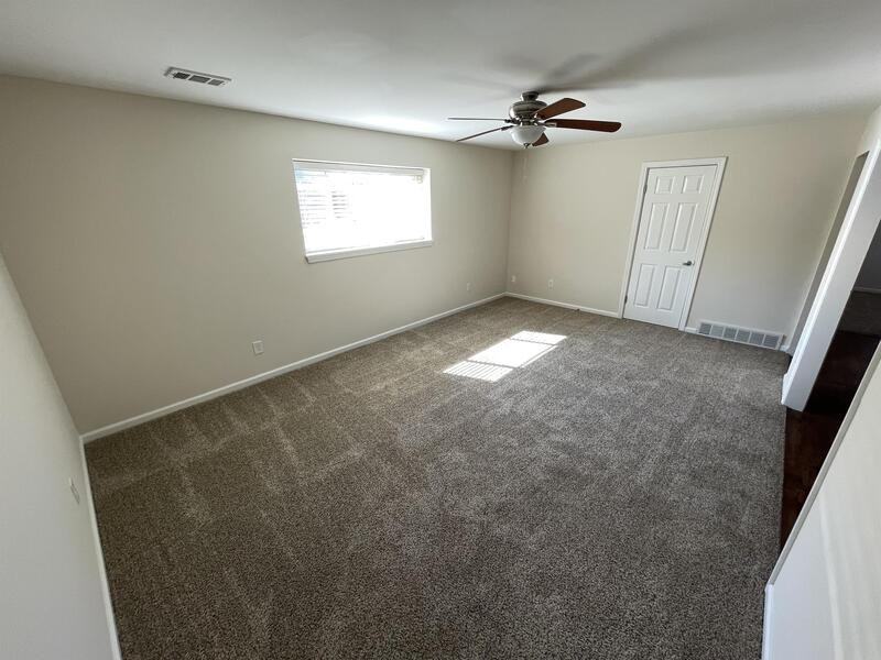 135 Lafayette Rd #145 - Photo 3 of 10
