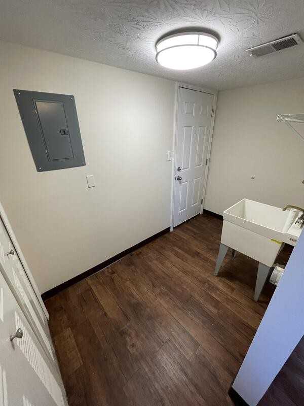 135 Lafayette Rd #145 - Photo 5 of 10