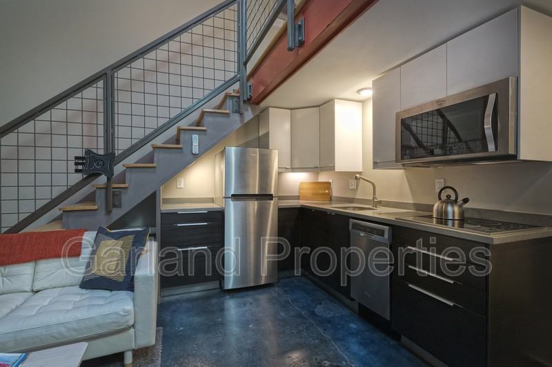 631 Campbell Ave Sw - Photo 6 of 13
