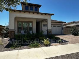 featured image of 1979 W Lariat Ln