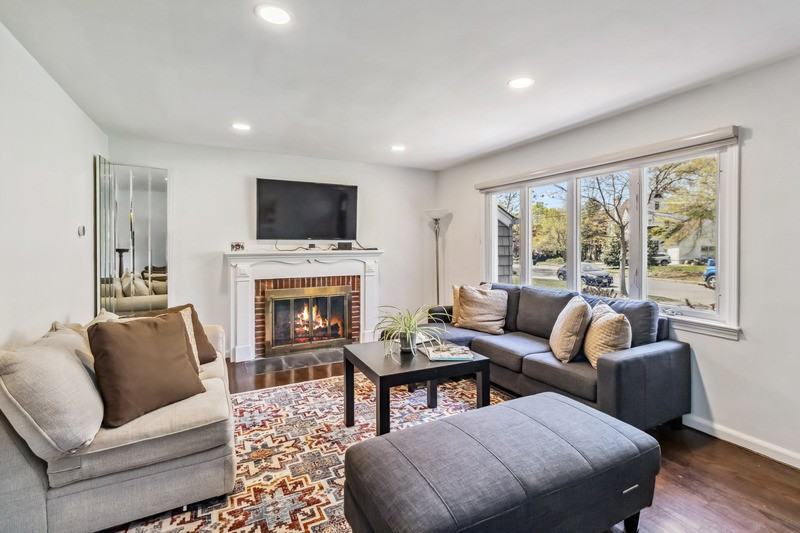 22 S Cedar Pkwy - Photo 6 of 37