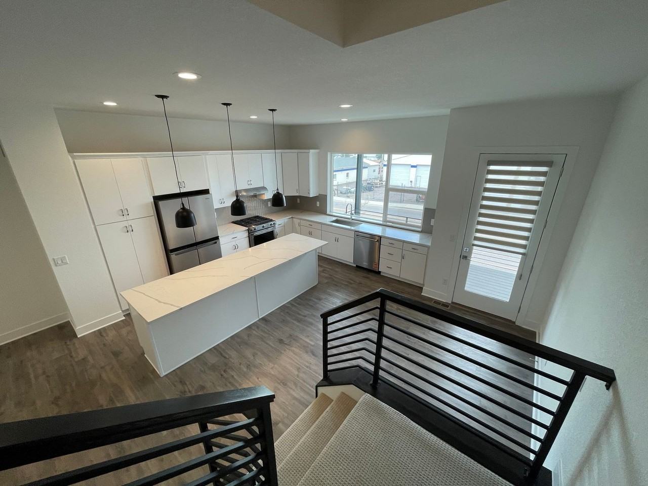 12015 Ridge Rd - Photo 3 of 43