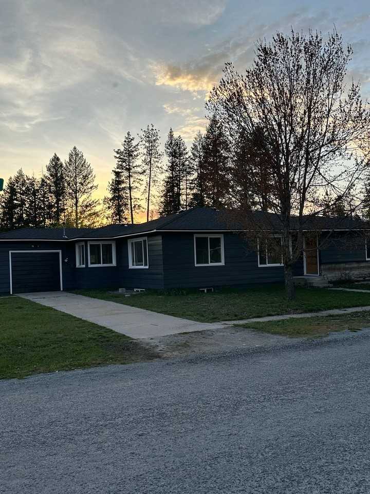 170 10th St - Photo 3 of 29