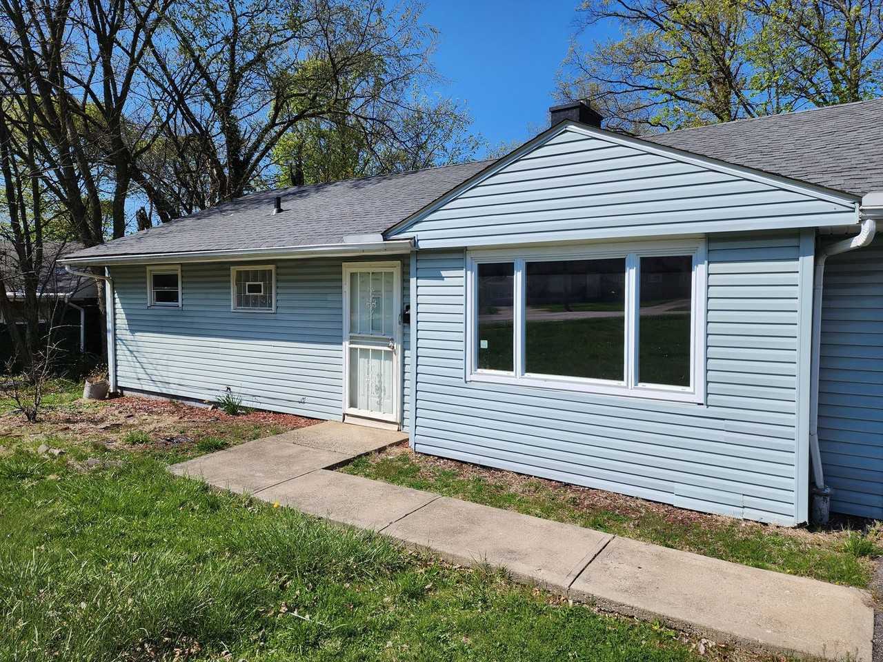 17609 Rook Cir - Photo 2 of 2