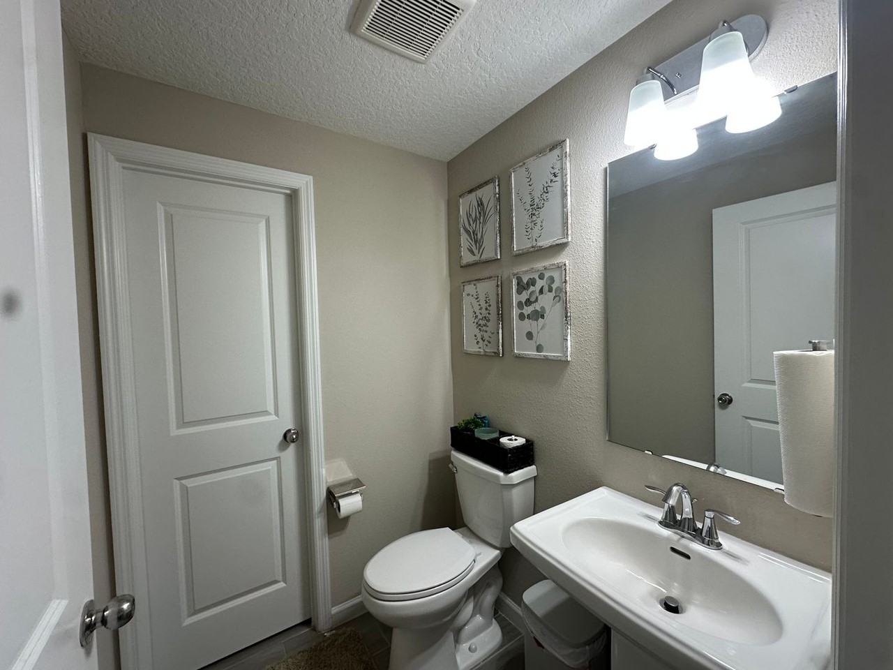 106 Ren Way - Photo 4 of 36