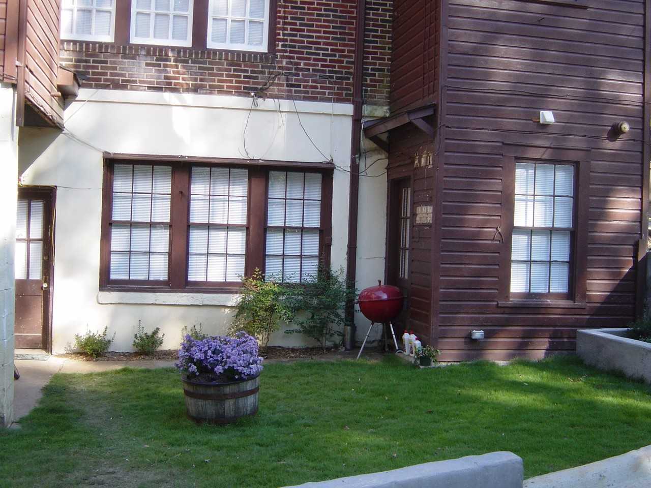 316 Caplewood Drive - Photo 7 of 19