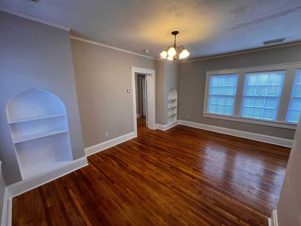 316 Caplewood Drive - Photo 2 of 10