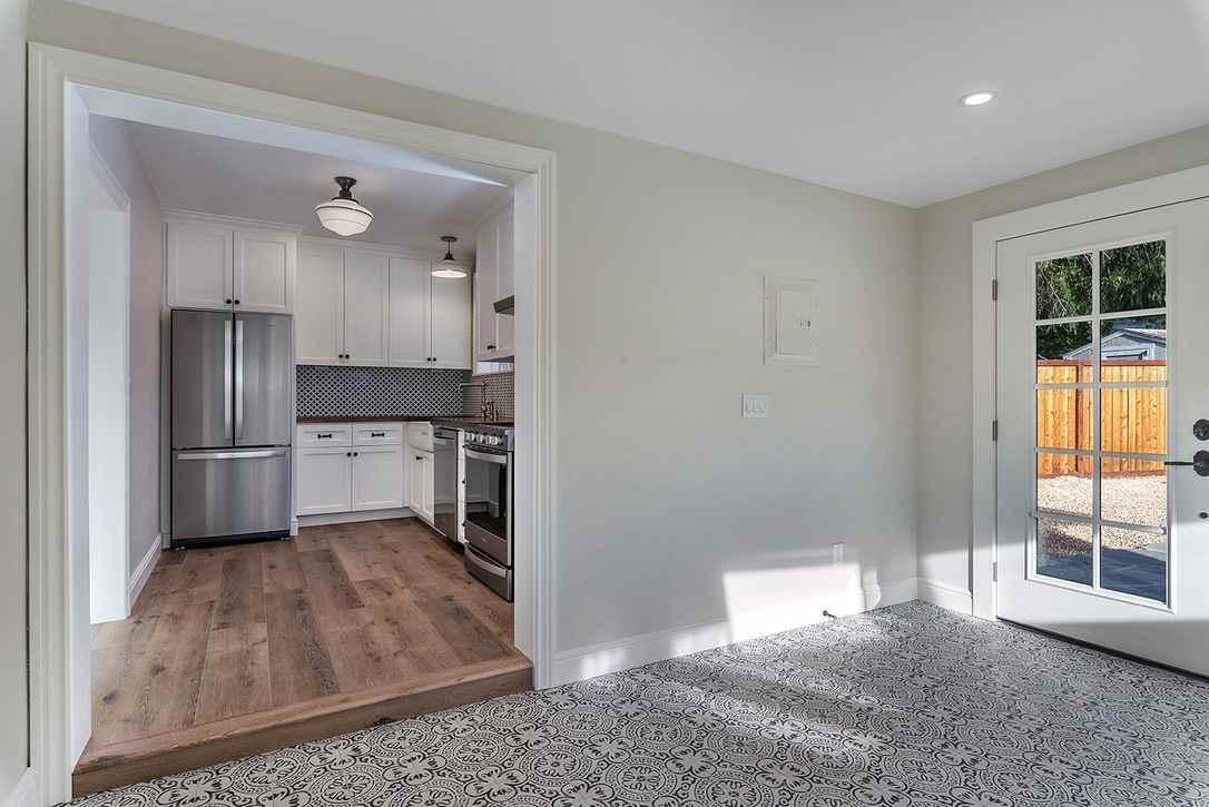 1700 Cedar St - Photo 2 of 4