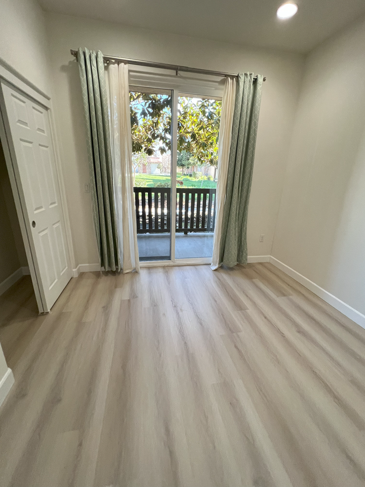 1039 Thyme Walkway - Photo 2 of 18