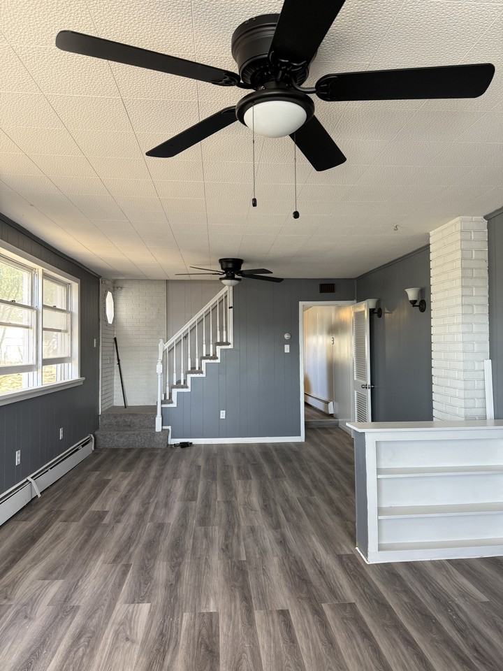 409 E Warsaw St #409 - Photo 2 of 10