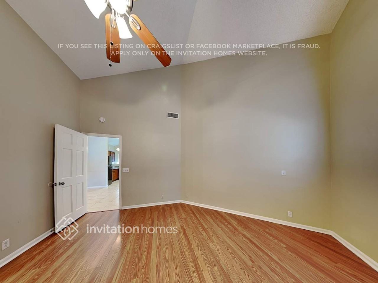 11324 N 81st Dr - Photo 7 of 15
