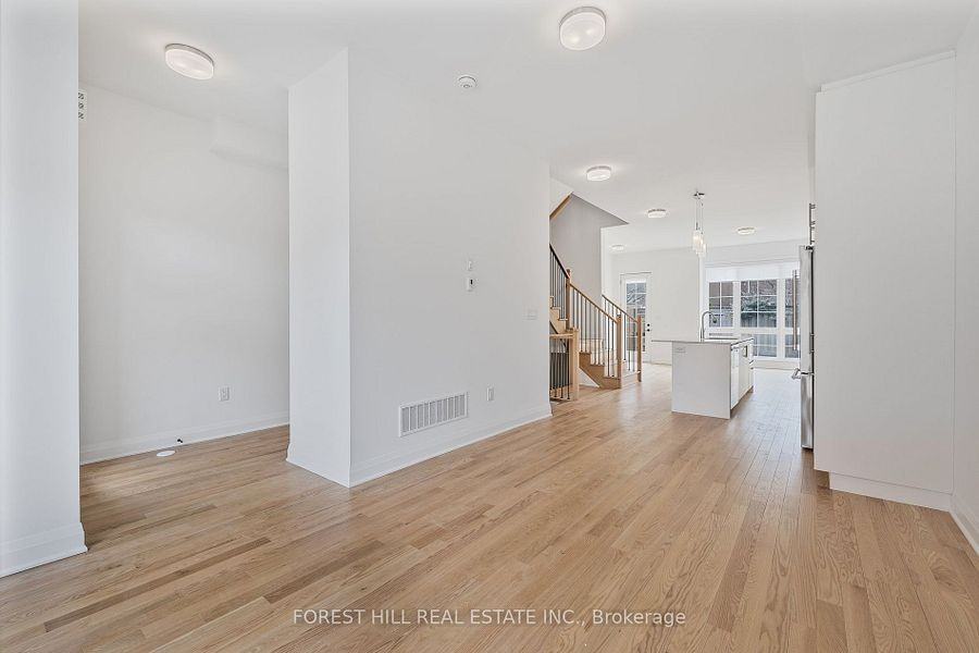 71 Alton Crescent - Photo 3 of 20