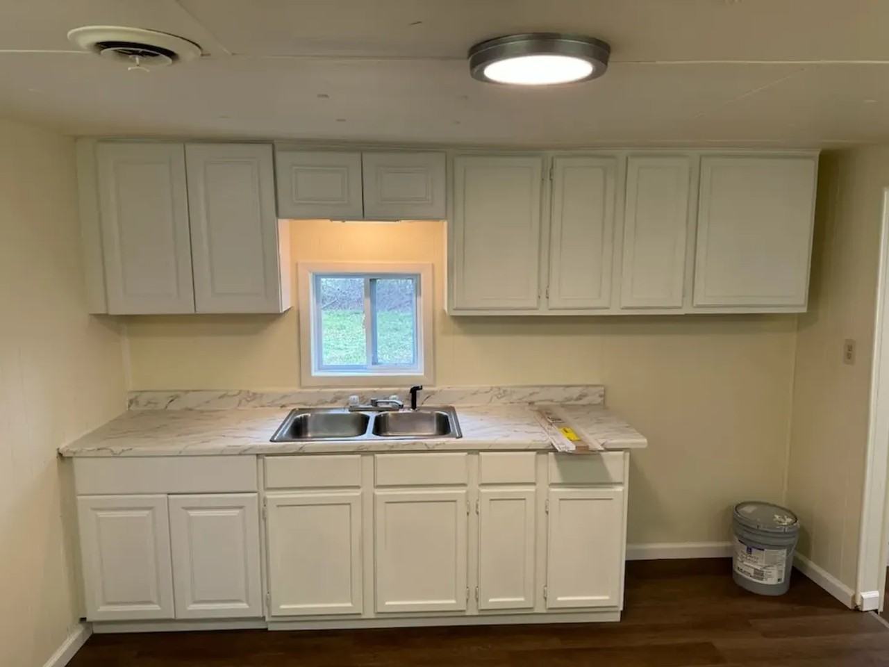 220 N Ohio St - Photo 2 of 19