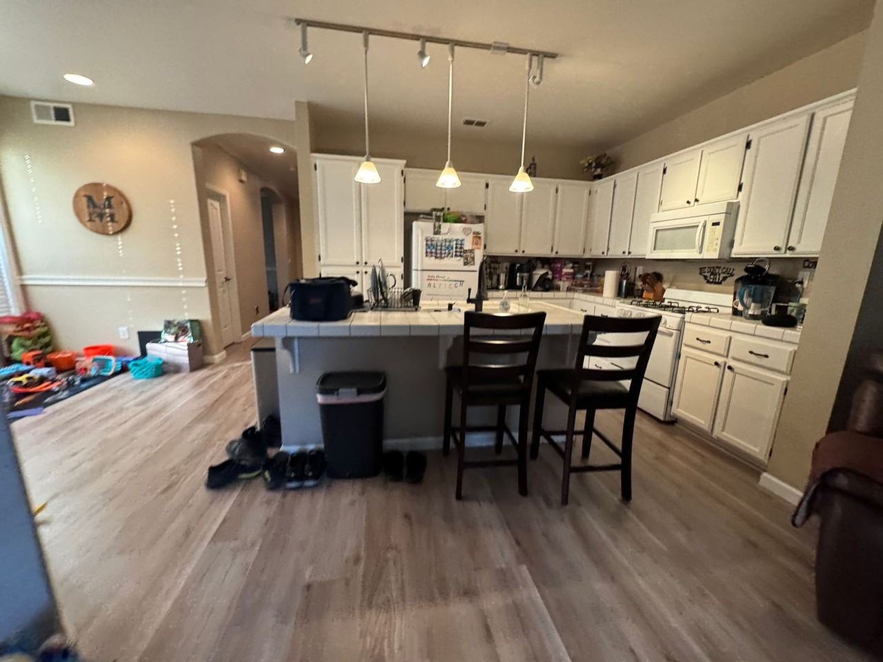1822 Itasca Ave - Photo 2 of 9