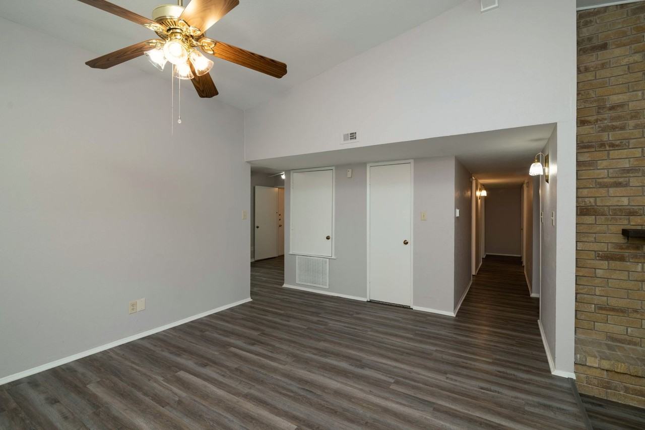 524 White Oak St - Photo 6 of 19