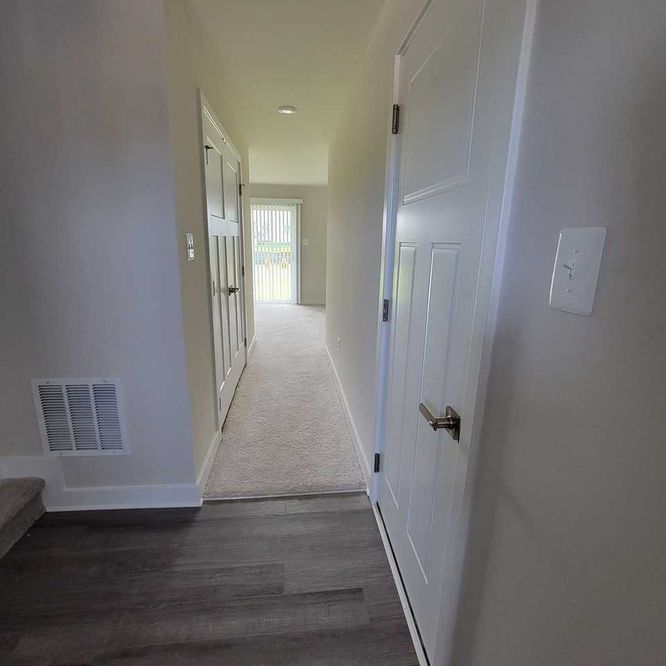 140 Fletcher Cir - Photo 3 of 35