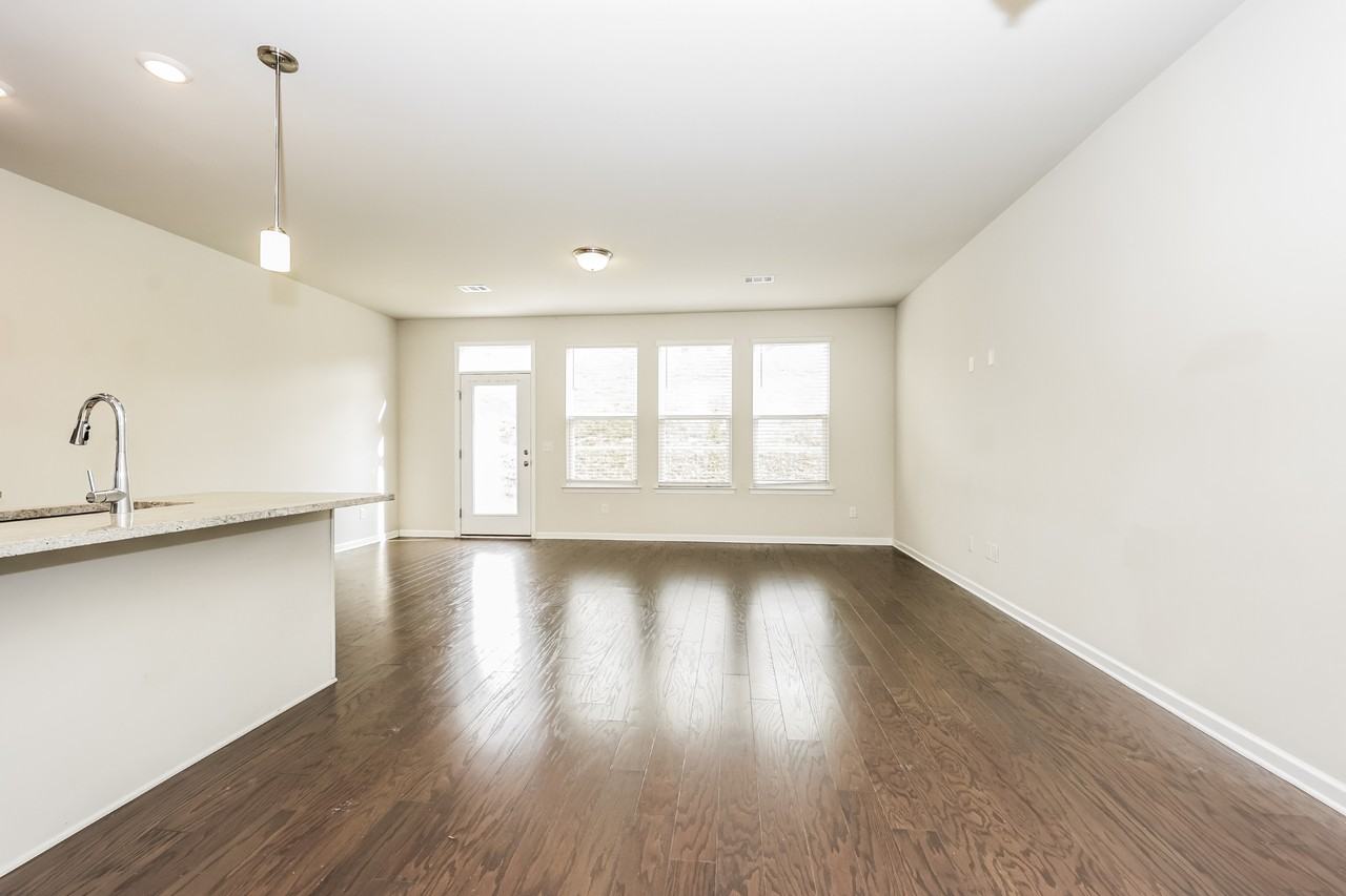 220 Netherlands Blvd - Photo 2 of 17