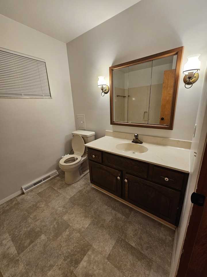 452 S Yarrow St - Photo 2 of 44