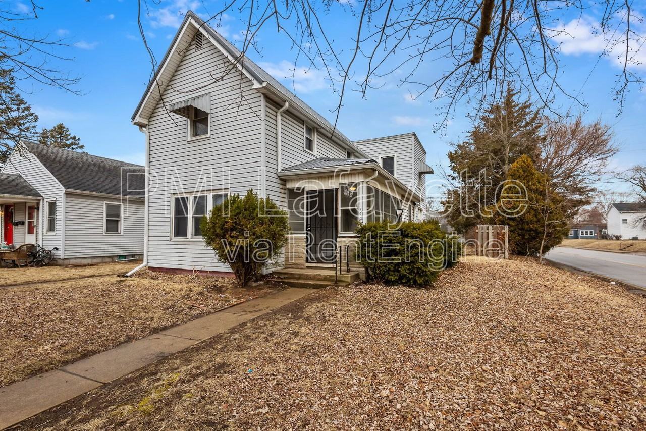 1728 Charles St - Photo 2 of 19
