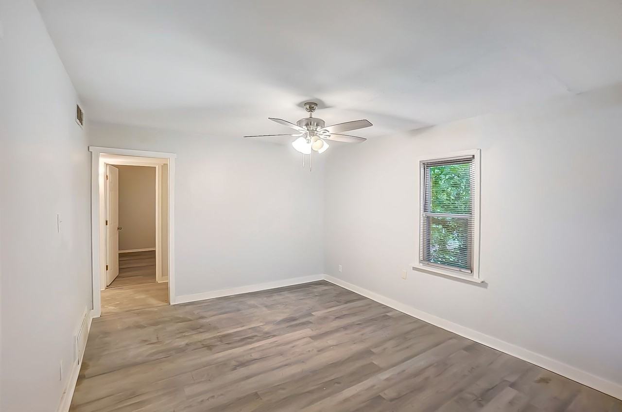 314 Sheridan Ave - Photo 6 of 25