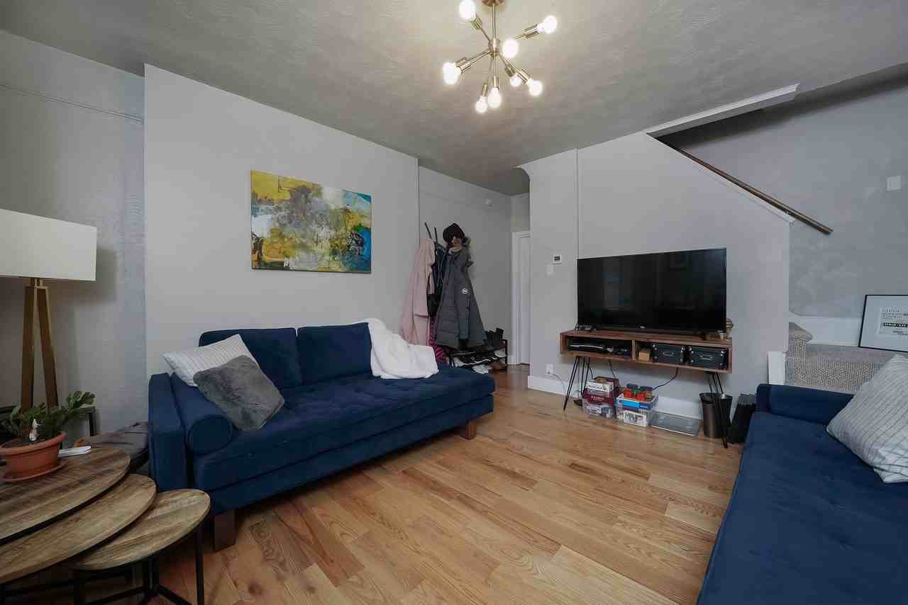 3479 Denny St - Photo 3 of 12