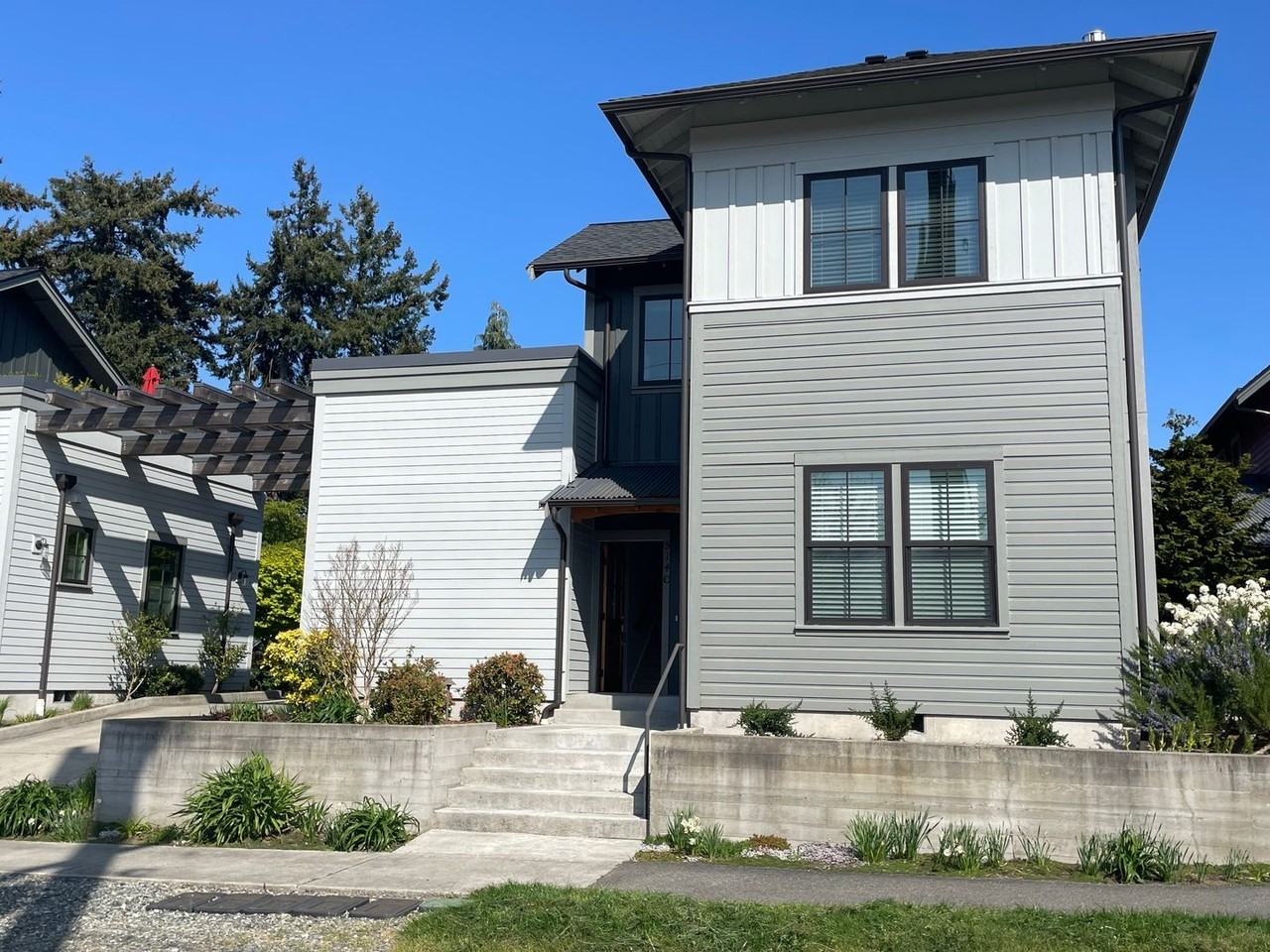 514 Cascade Ave #C - Photo 2 of 32
