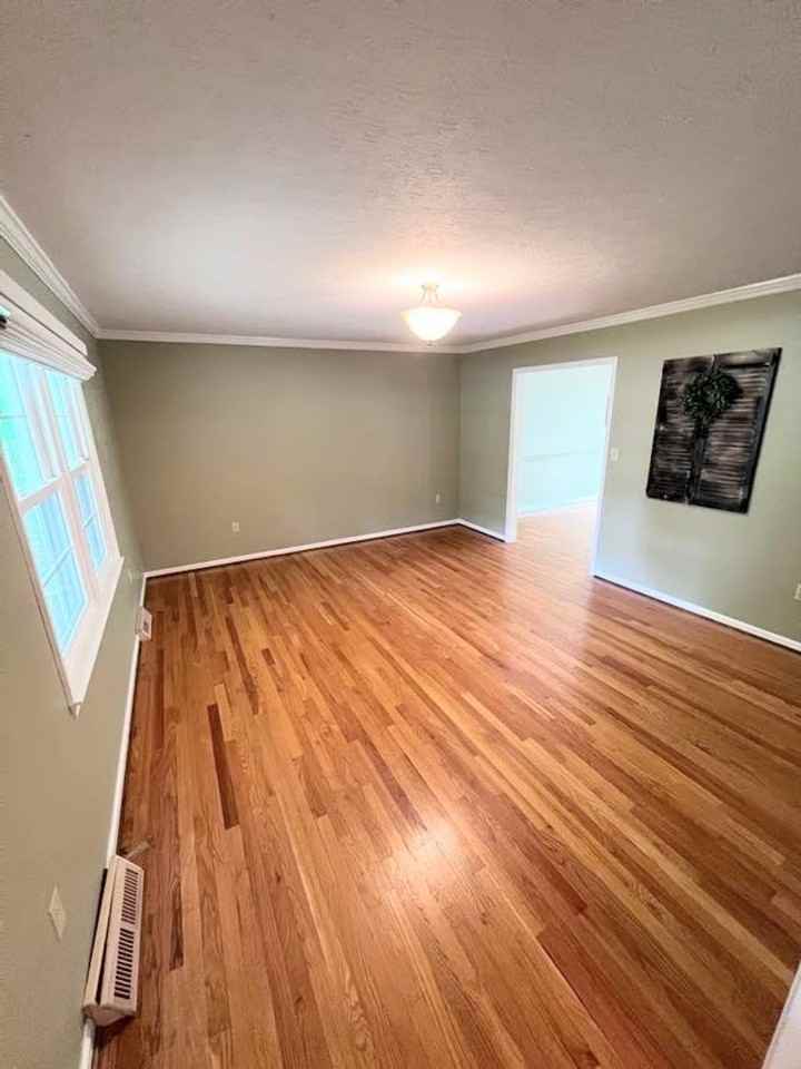 118 Guffey Ter - Photo 5 of 42