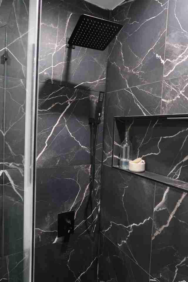 2201 W 52nd St #102 - Photo 2 of 20