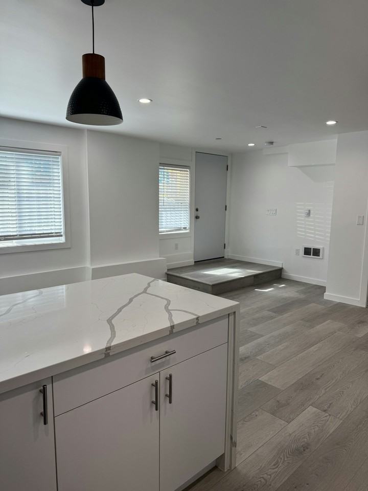 3241 23rd Street, Unit 3241-2 - Photo 5 of 16