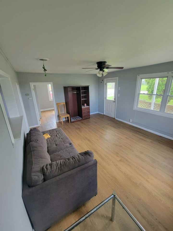 29 1st St Ne - Photo 3 of 11