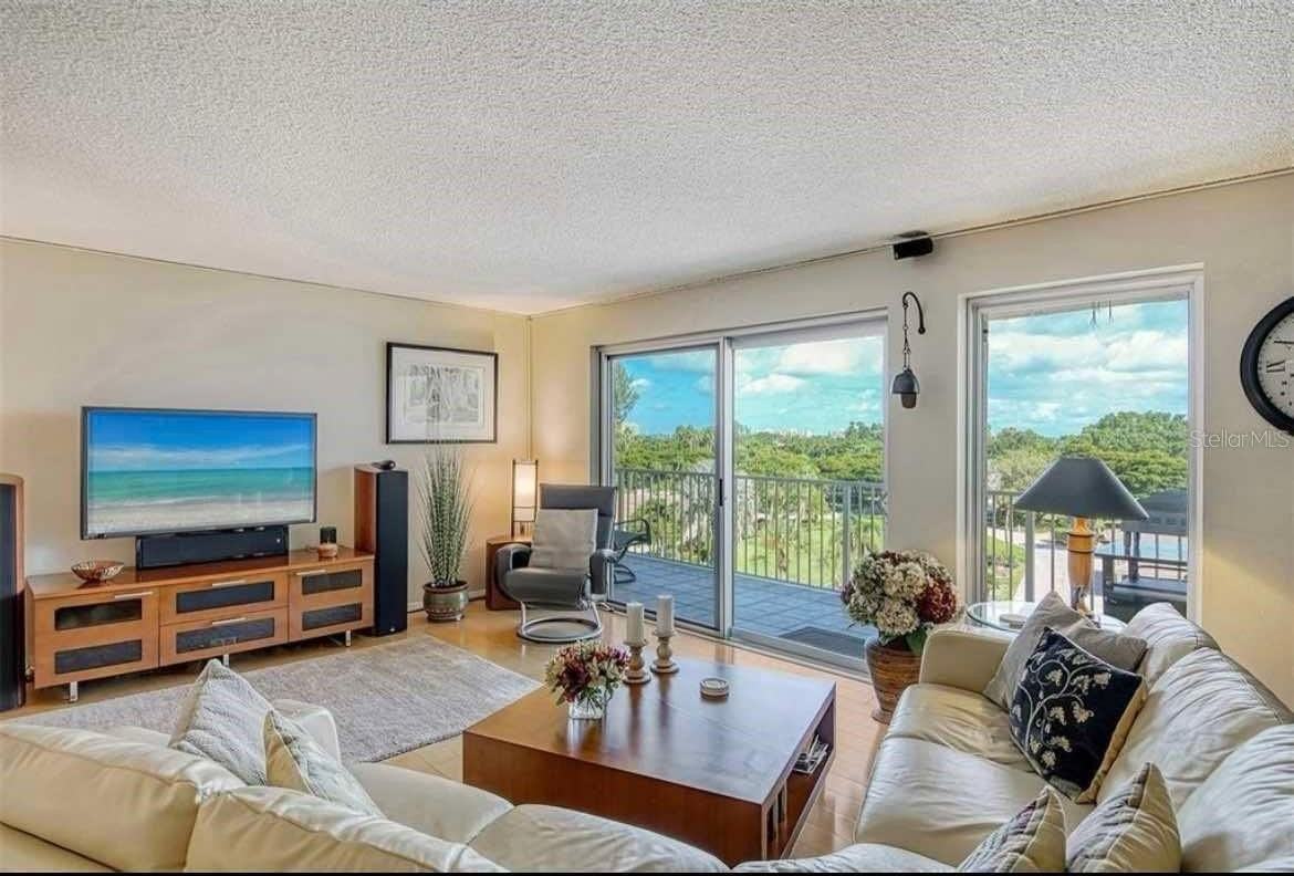 2295 Gulf Of Mexico Dr #55 - Photo 5 of 46