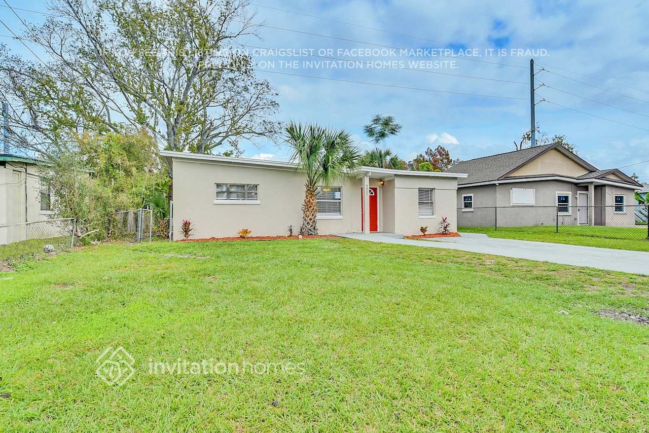 4805 Burgundy Ln - Photo 3 of 22