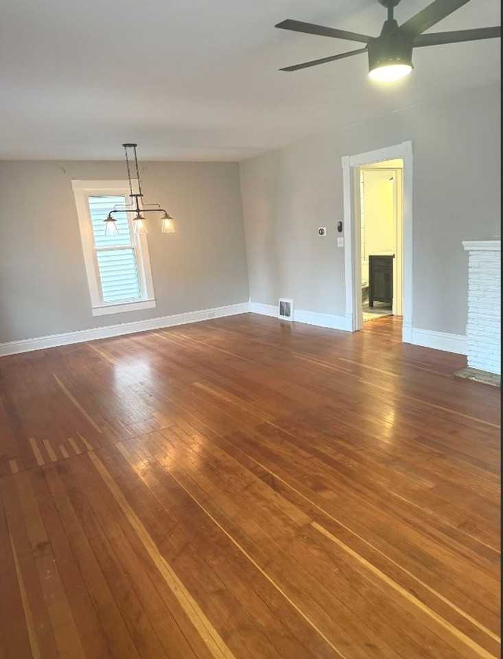 812 N Corona St - Photo 3 of 21