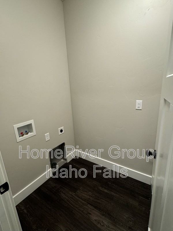 660 S Saturn Ave #A - Photo 4 of 13