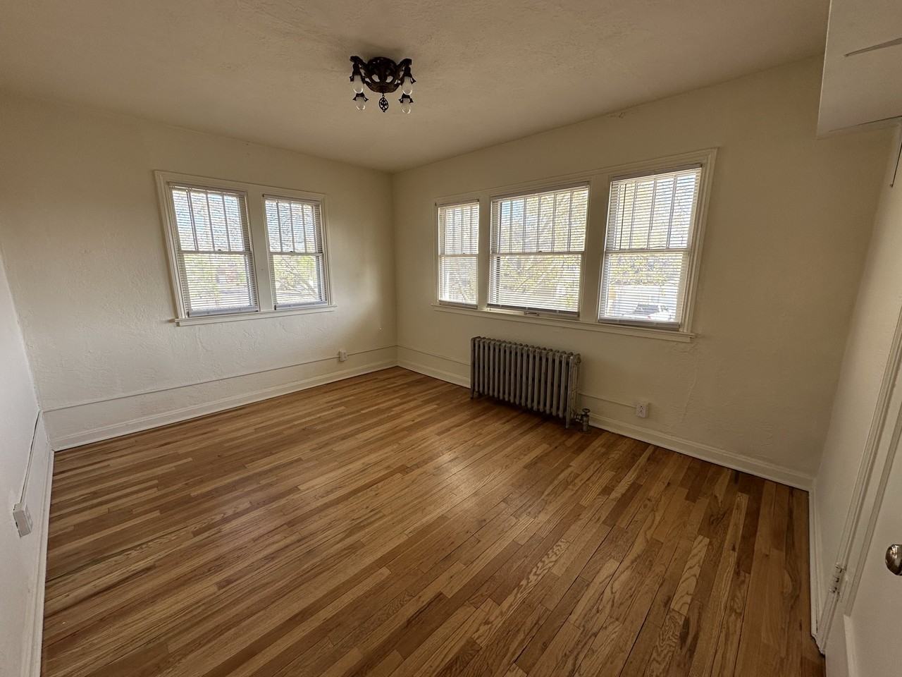 1107 Tijeras Ave Nw - Photo 6 of 24