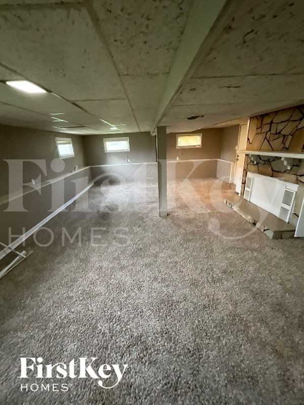 3333 N 63rd St - Photo 2 of 15