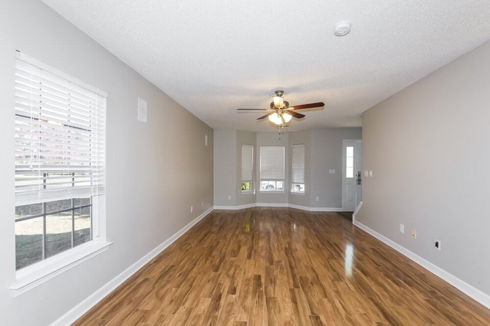 3648 Dashiel Dr - Photo 4 of 17