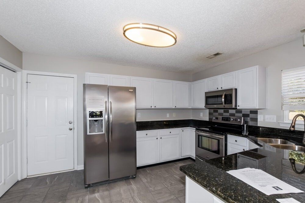 3648 Dashiel Dr - Photo 6 of 17