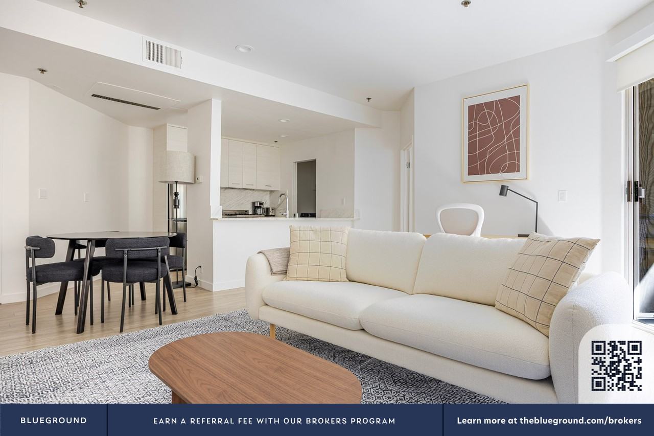 8600 Burton Way #1314 - Photo 4 of 28