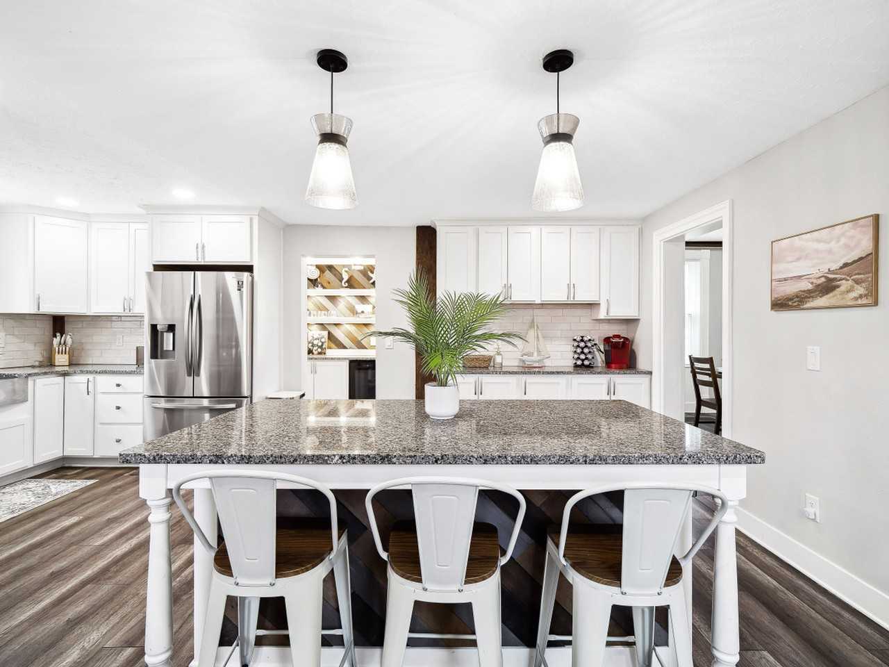 1610 Cooper Foster Park Road - Photo 6 of 62